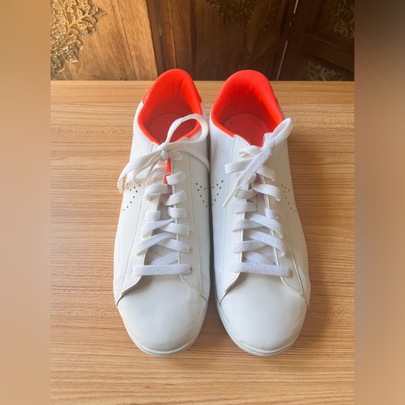 Nike Racquette US 10 White Leather Athletic Tennis Shoe Orange 454412-116 - Picture 2 of 7